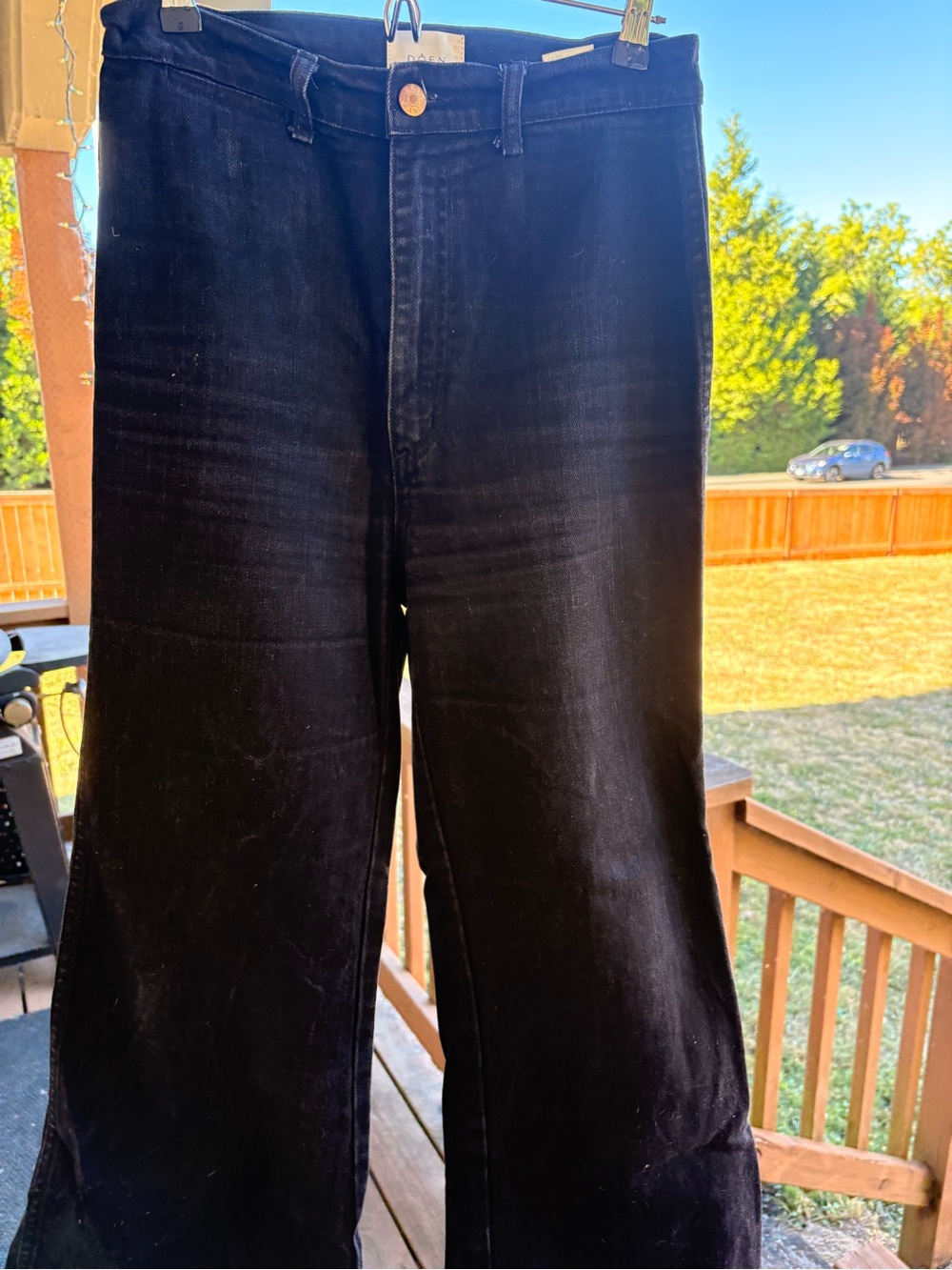 Dǒen Classic Black Jeans - Versatile Everyday Denim
